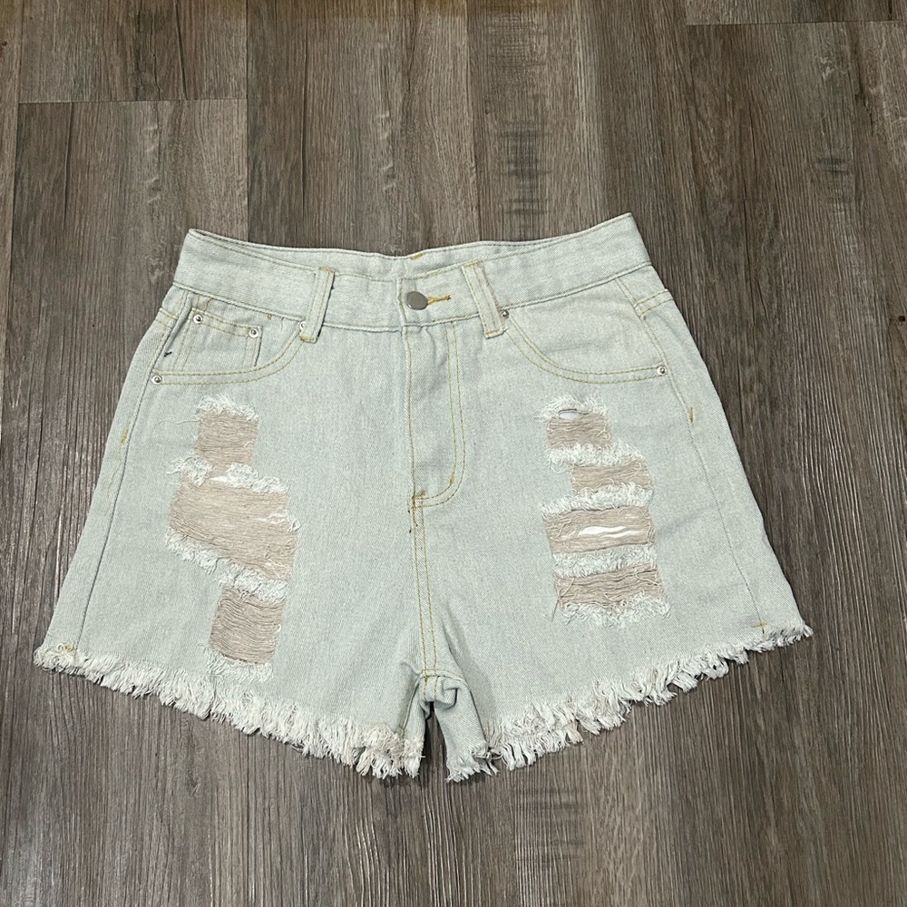 Southern Belle Style High-Waist Light Washed Ripped Tassel Denim Cutoff Shorts - Picture 2 of 2